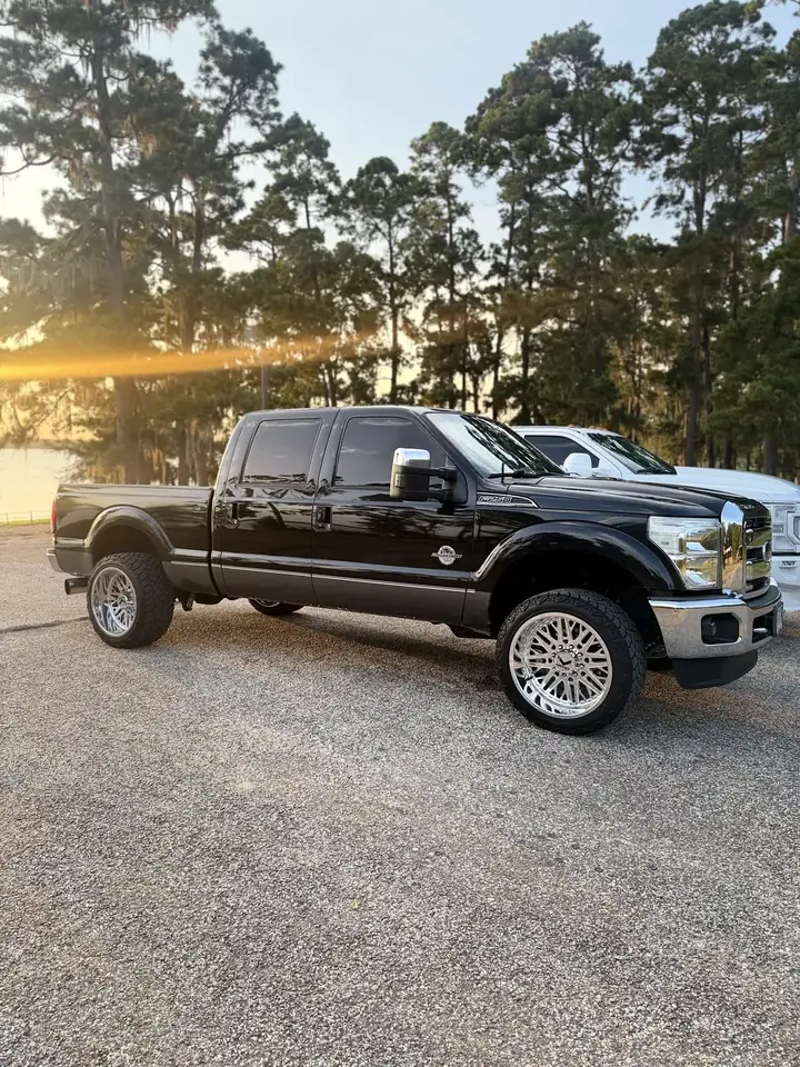 Side three-quarter view of 2011 Ford F-250 Lariat custom street build